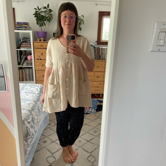 Meet your Posher, Chantal - Picture 2 of 2